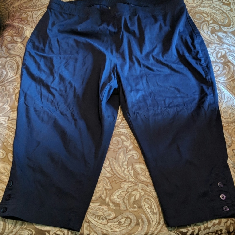 Capri pants